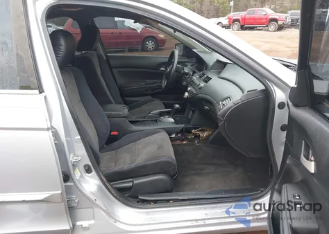 2010 Honda Accord 2.4 Lx-P z USA, uszkodzony, nr VIN 1HGCP2F44AA084089